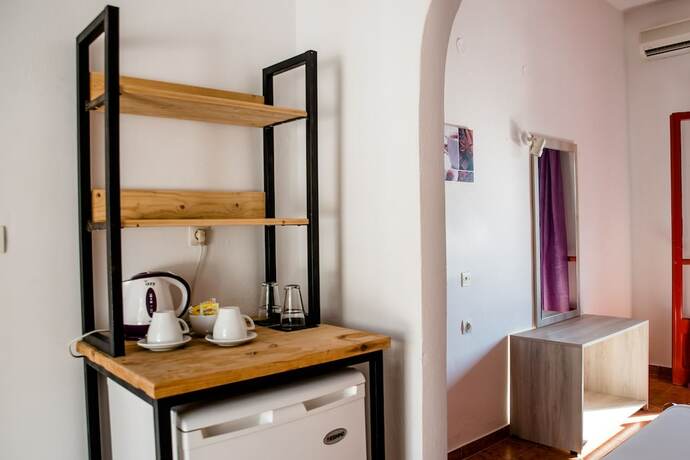 Imagen general del Hotel Kalypso Studios, Kavos. Foto 14