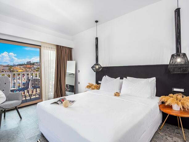Imagen general del Hotel Kalypso Suites. Foto 3