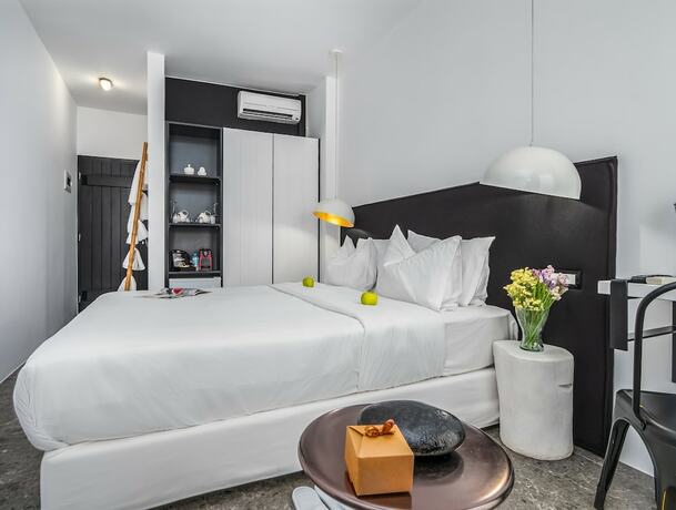 Imagen de la habitación del Hotel Kalypso Suites. Foto 16