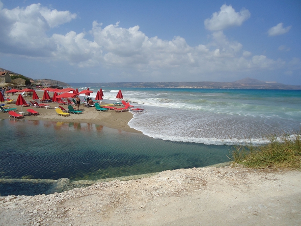 Imagen de los exteriores del Hotel Kalyves Beach. Foto 13