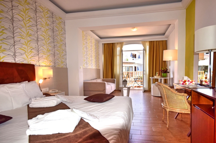 Imagen de la habitación del Hotel Kalyves Beach. Foto 9