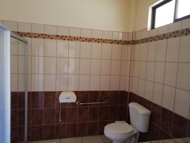 Imagen de la habitación del Hotel Kam Tu. Foto 13