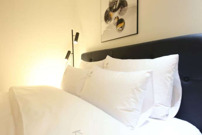 Imagen de la habitación del Hotel Kama Hotel. Foto 15