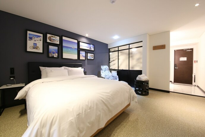 Imagen de la habitación del Hotel Kama Hotel. Foto 25