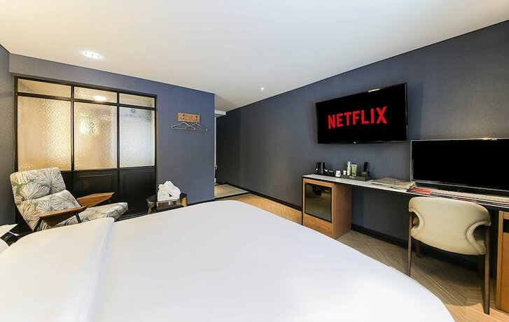 Imagen de la habitación del Hotel Kama Hotel. Foto 32