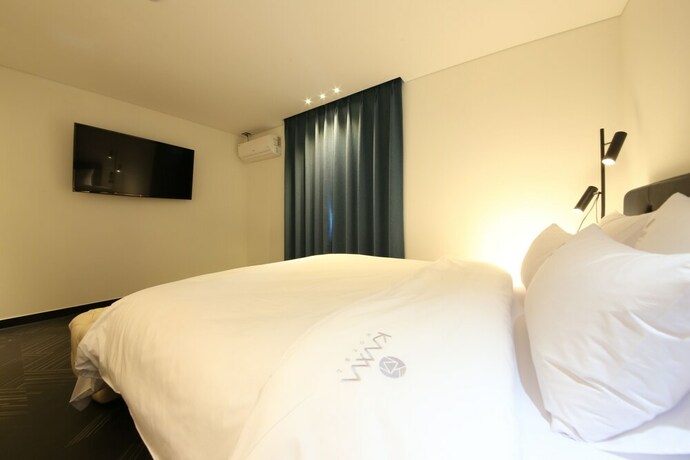 Imagen de la habitación del Hotel Kama Hotel. Foto 36