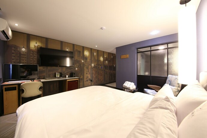 Imagen de la habitación del Hotel Kama Hotel. Foto 39