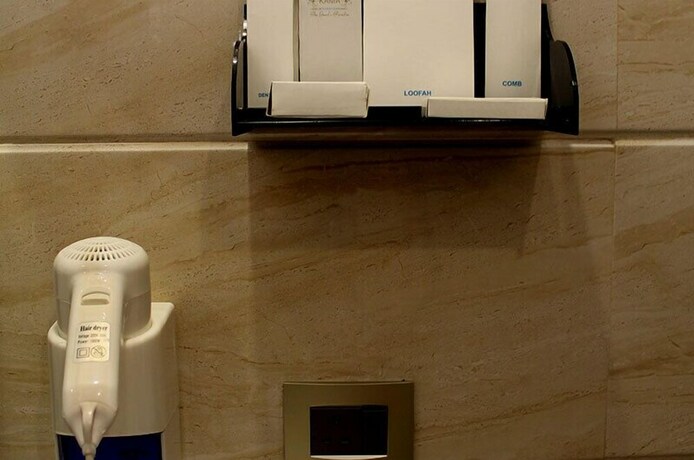 Imagen de la habitación del Hotel Kama International. Foto 8