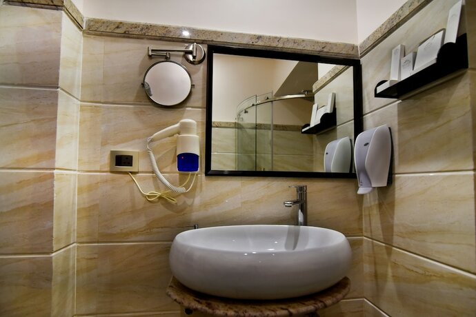 Imagen de la habitación del Hotel Kama International. Foto 9