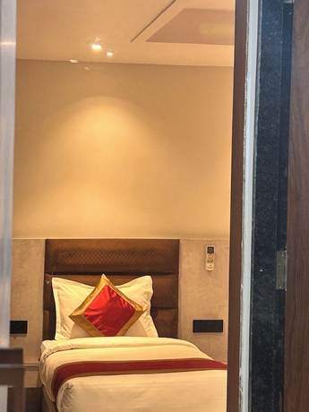 Imagen de la habitación del Hotel Kamakhya Inn. Foto 6