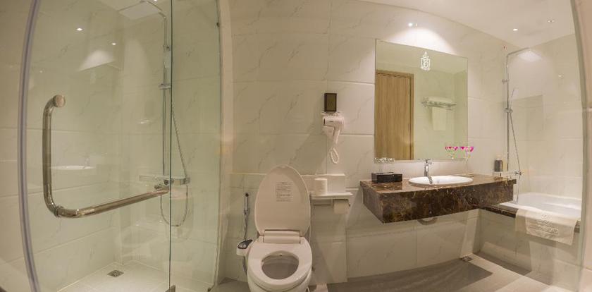 Imagen de la habitación del Hotel Kamalan Hotel. Foto 17