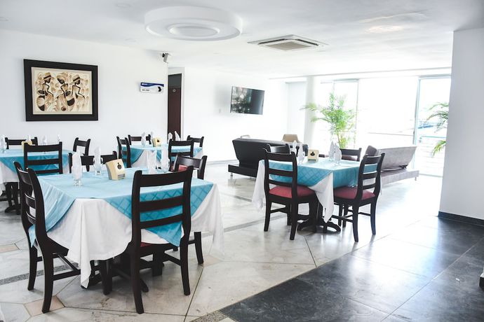 Imagen del bar/restaurante del Hotel Kamani Florencia. Foto 5