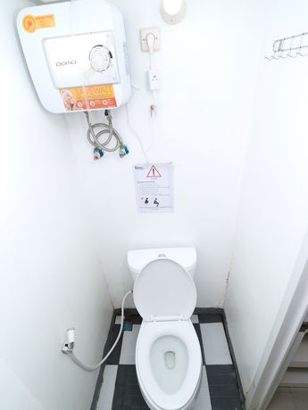 Imagen de la habitación del Hotel Kamar Keluarga Jelambar Syariah. Foto 8