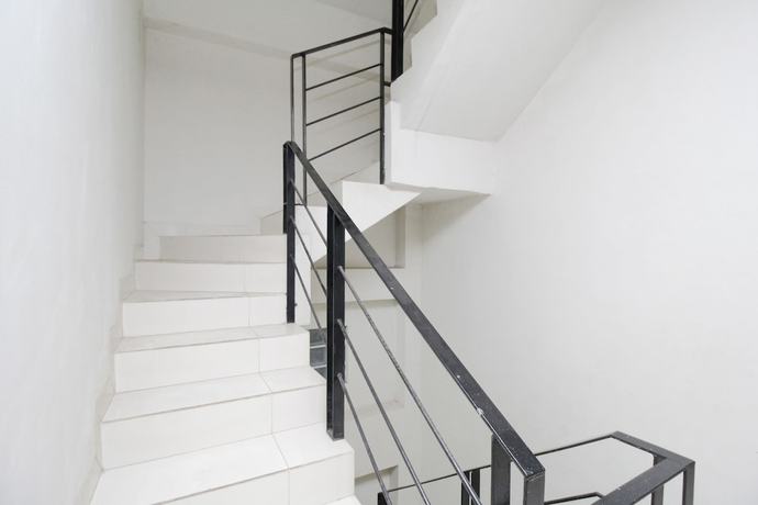 Imagen de los interiores del Hotel Kamar Keluarga Kemanggisan Syariah. Foto 17