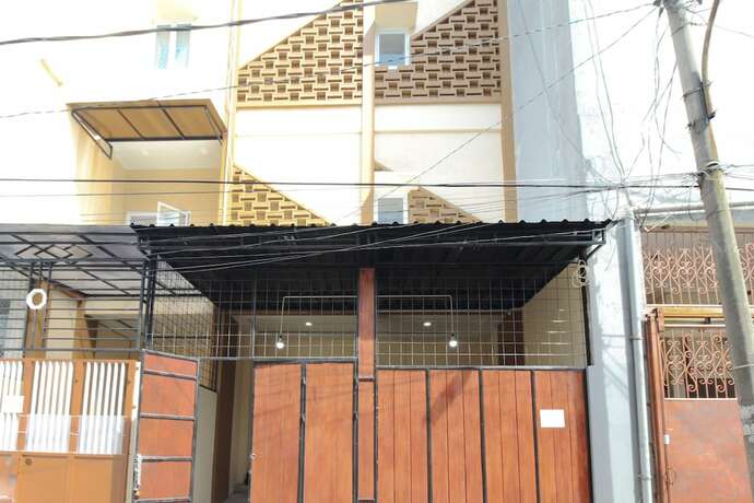 Imagen general del Hotel Kamar Keluarga Syariah Cendrawasih. Foto 6