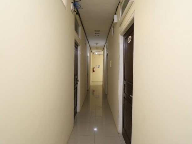 Imagen de los interiores del Hotel Kamar Keluarga Ungaran. Foto 16