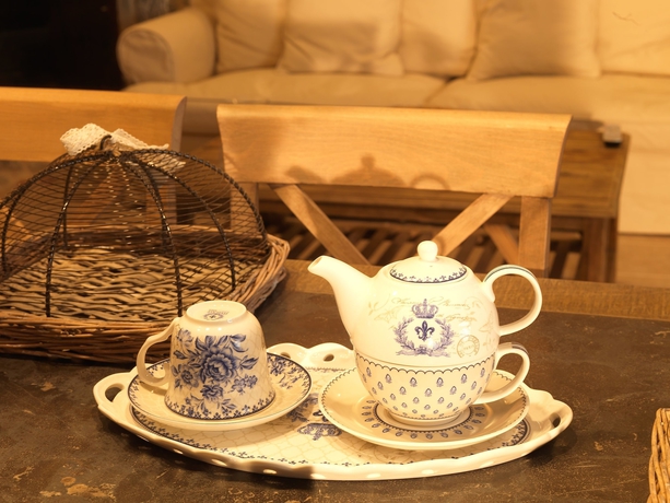 Imagen de los interiores del Hotel Kamares Villas. Foto 19