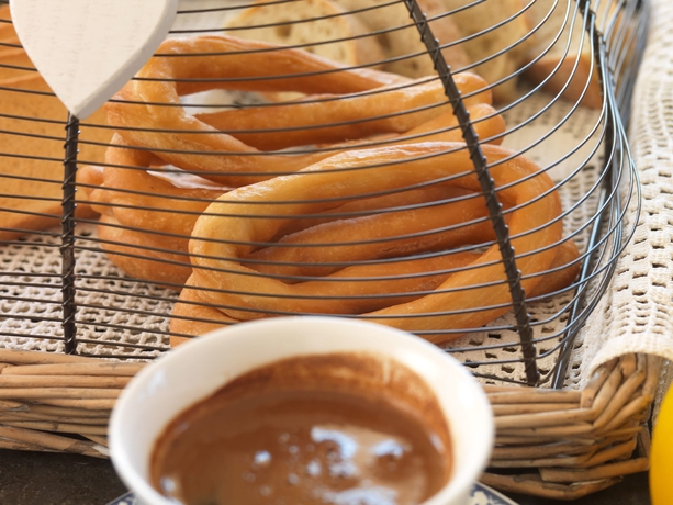 Imagen del bar/restaurante del Hotel Kamares Villas. Foto 3