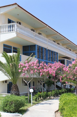 Imagen general del Hotel Kamari Beach - All Inclusive. Foto 4