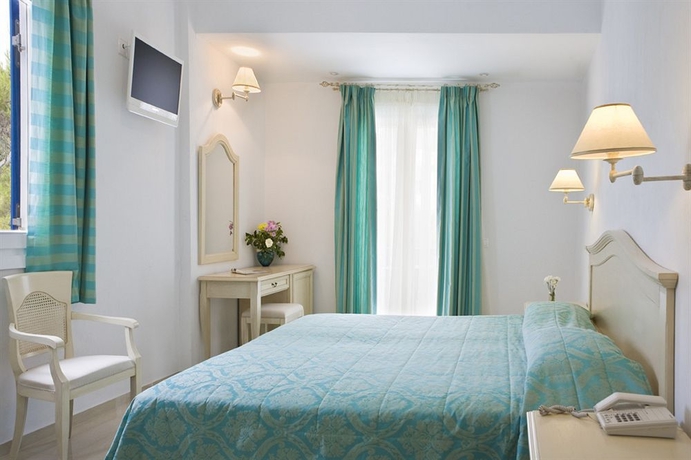 Imagen de la habitación del Hotel Kamari. Foto 2