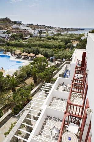 Imagen de los exteriores del Hotel Kamari. Foto 6