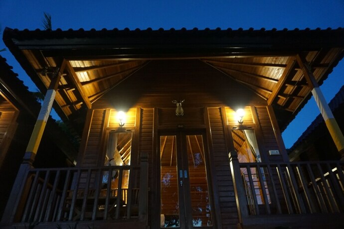 Imagen de los interiores del Hotel Kamasan Nusa Penida By Reccoma. Foto 31