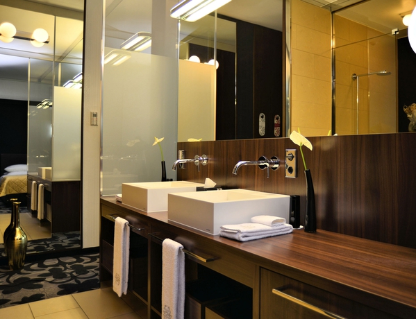 Imagen de la habitación del Hotel Kameha Grand Bonn. Foto 10