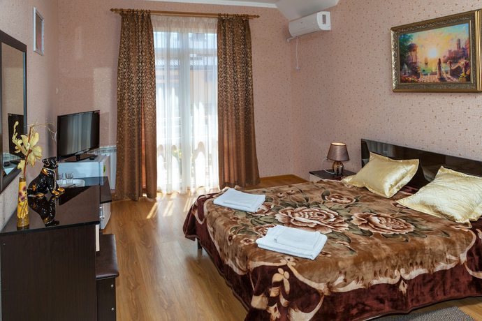 Imagen de la habitación del Hotel Kamelia. Foto 9