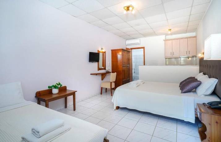 Imagen de la habitación del Hotel Kamelia and Semeli. Foto 14