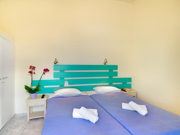 Imagen de la habitación del Hotel Kamelo. Foto 17