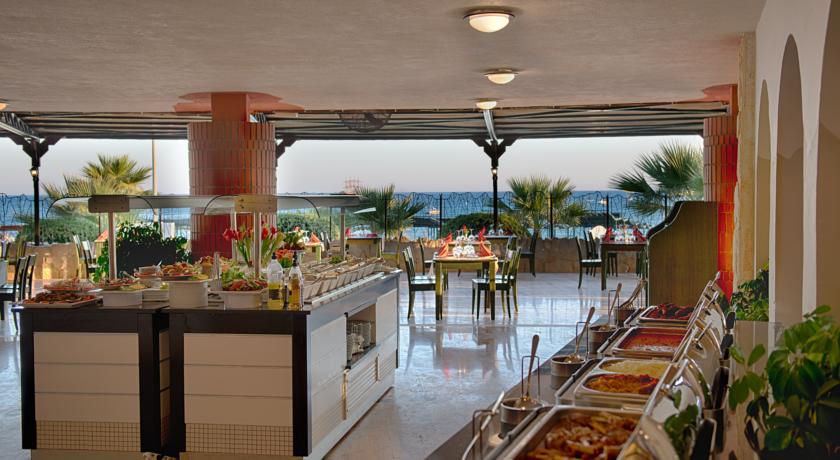 Imagen del bar/restaurante del Hotel Kamelya Aishen Club. Foto 3