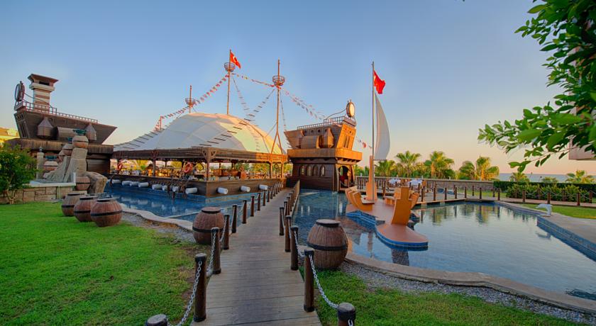 Imagen de los exteriores del Hotel Kamelya Aishen Club. Foto 12