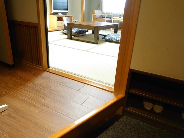 Imagen de la habitación del Hotel Kamenoi Hotel Tondabayashi. Foto 10