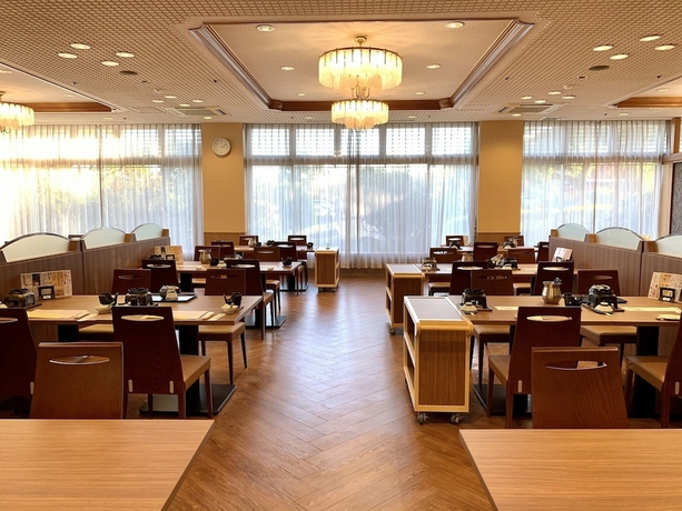 Imagen del bar/restaurante del Hotel Kamenoi Hotel Tondabayashi. Foto 8