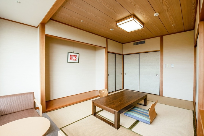 Imagen de la habitación del Hotel Kamenoi Kanonji. Foto 11