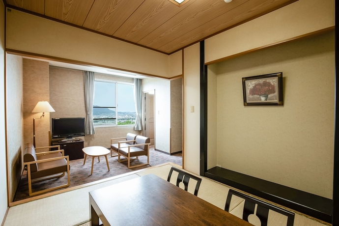 Imagen de la habitación del Hotel Kamenoi Kanonji. Foto 15