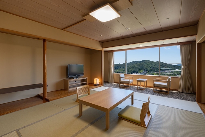 Imagen de la habitación del Hotel Kamenoi Toba. Foto 7