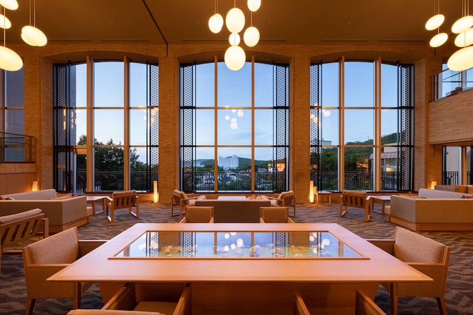 Imagen de los interiores del Hotel Kamenoi Toba. Foto 17
