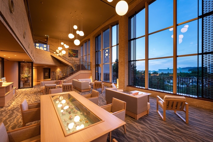 Imagen de los interiores del Hotel Kamenoi Toba. Foto 19