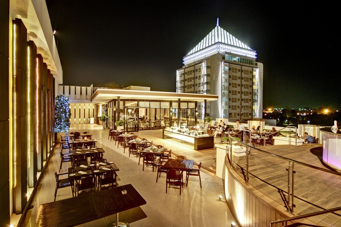 Imagen del bar/restaurante del Hotel Kameo Grand Rayong and Serviced Apartments. Foto 3