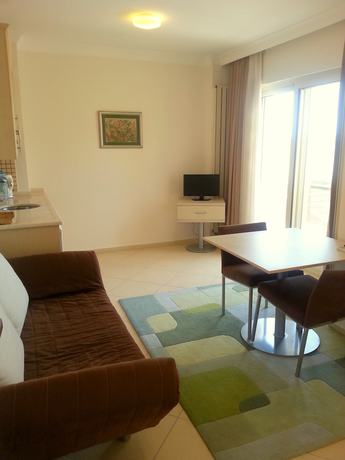 Imagen de la habitación del Hotel Kamer Exclusive and Suites. Foto 7