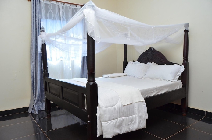 Imagen de la habitación del Hotel Kamfart Safari Lodge. Foto 5