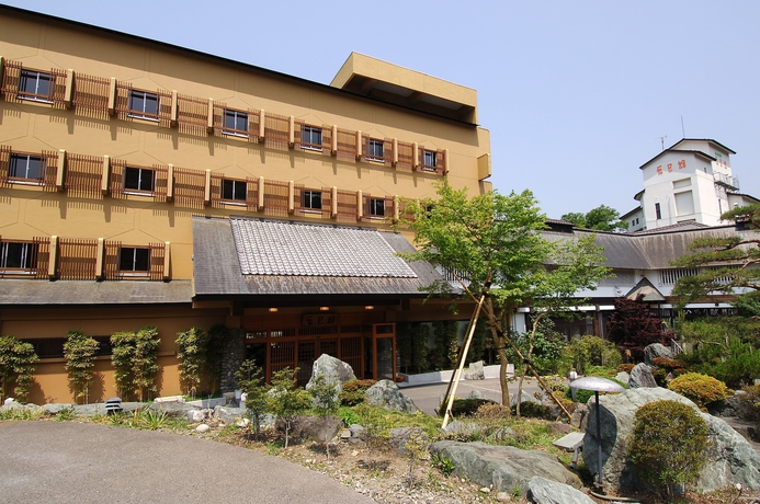 Imagen de los exteriores del Hotel Kamimokuonsen Tatsumikan. Foto 4