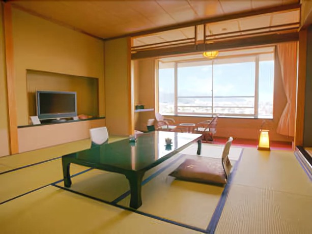 Imagen de la habitación del Hotel Kaminoyu Onsen. Foto 11