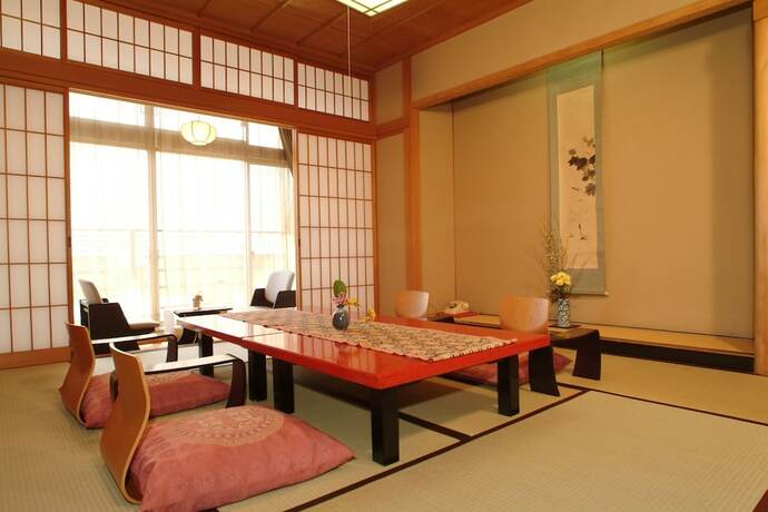 Imagen de la habitación del Hotel Kamiyamada, Chikuma. Foto 18