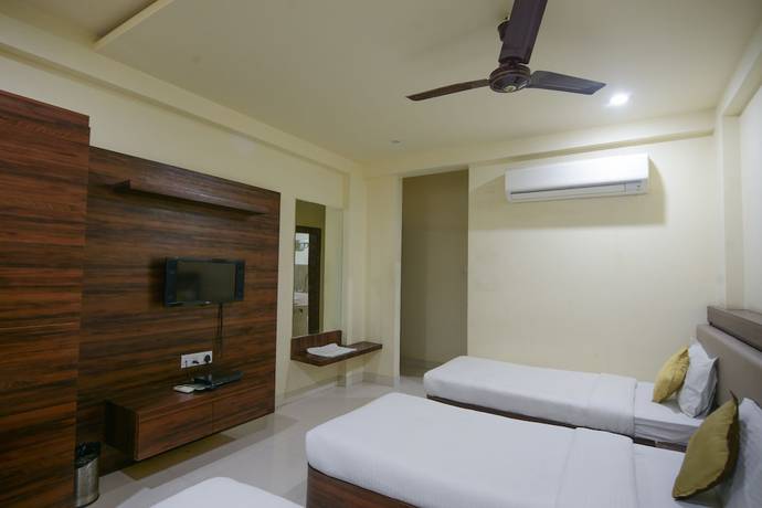 Imagen de la habitación del Hotel Kamla Regency. Foto 5