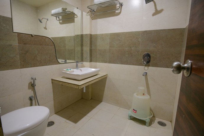 Imagen de la habitación del Hotel Kamla Regency. Foto 10