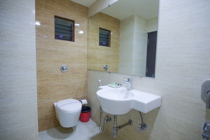 Imagen de la habitación del Hotel Kamla Regency. Foto 16