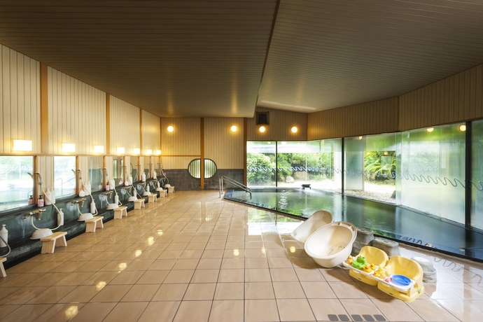 Imagen de la piscina del Hotel Kamogawa Sea World. Foto 16