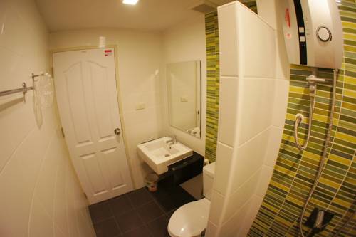 Imagen de la habitación del Hotel Kamonthara. Foto 9